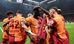 Derbinin kralı Galatasaray! Beşiktaş'ı 2-1 mağlup edip liderliğini perçinledi