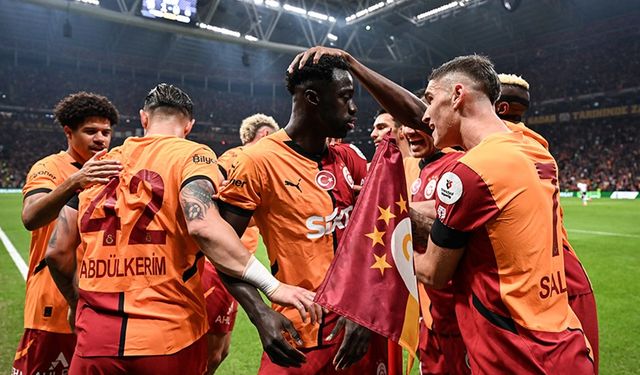 Derbinin kralı Galatasaray! Beşiktaş'ı 2-1 mağlup edip liderliğini perçinledi