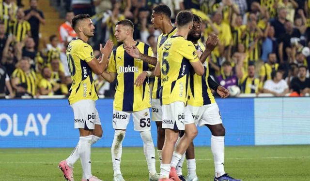 Fenerbahçe, Manchester United'ı konuk ediyor